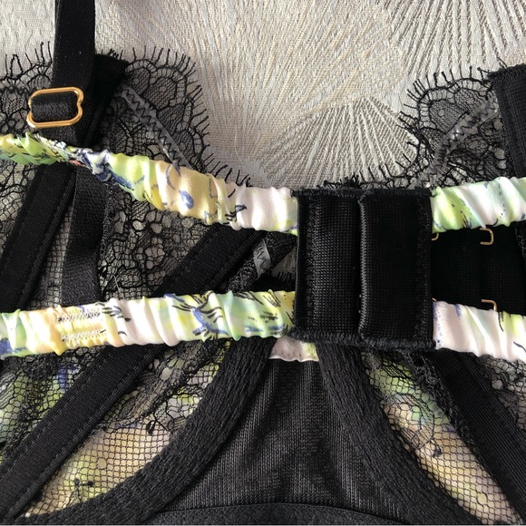 Victorias Secret Designer Collection Fashion Show VSDC bra 36C New - Picture 4 of 5